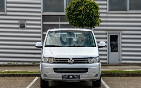 Volkswagen Multivan T5, 2012 год, 1 895 000 рублей, 2 фотография