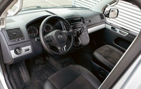 Volkswagen Multivan T5, 2012 год, 1 895 000 рублей, 13 фотография