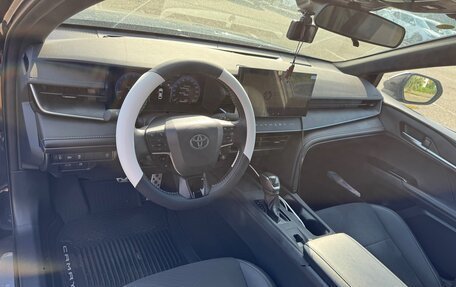 Toyota Camry, 2024 год, 2 200 000 рублей, 5 фотография