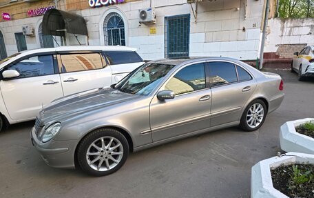 Mercedes-Benz E-Класс, 2005 год, 1 100 000 рублей, 2 фотография