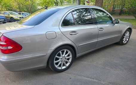 Mercedes-Benz E-Класс, 2005 год, 1 100 000 рублей, 4 фотография