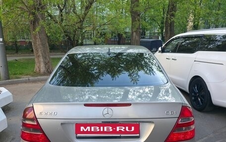 Mercedes-Benz E-Класс, 2005 год, 1 100 000 рублей, 3 фотография