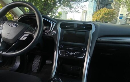 Ford Fusion (North America) II, 2018 год, 1 590 000 рублей, 11 фотография