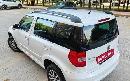 Skoda Yeti I рестайлинг, 2014 год, 1 250 000 рублей, 10 фотография