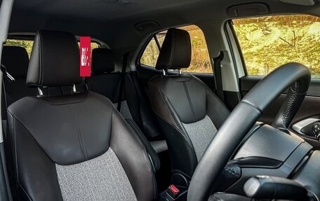 Toyota Yaris Cross, 2021 год, 1 440 000 рублей, 10 фотография