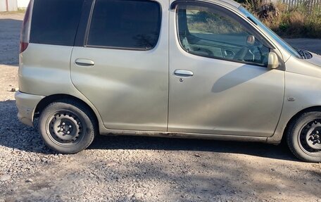 Toyota FunCargo, 2000 год, 345 000 рублей, 2 фотография