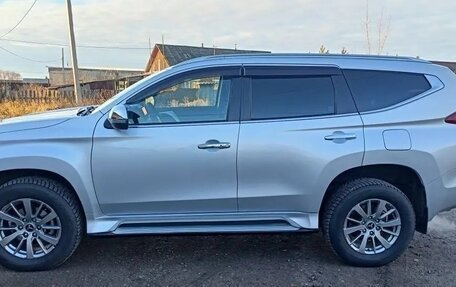 Mitsubishi Pajero Sport III рестайлинг, 2019 год, 3 200 000 рублей, 8 фотография