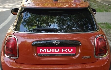 MINI Hatch, 2018 год, 1 850 000 рублей, 9 фотография