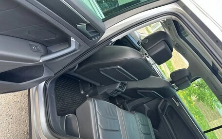 Volkswagen Tiguan II, 2018 год, 3 580 000 рублей, 11 фотография