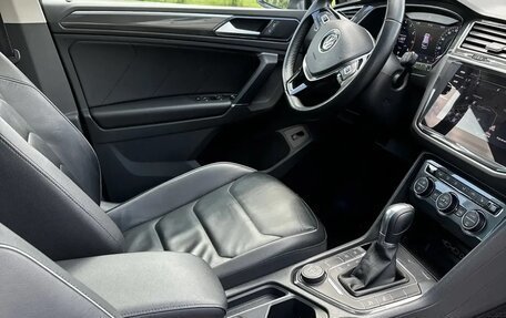 Volkswagen Tiguan II, 2018 год, 3 580 000 рублей, 20 фотография