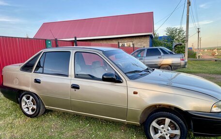 Daewoo Nexia I рестайлинг, 2005 год, 140 000 рублей, 3 фотография