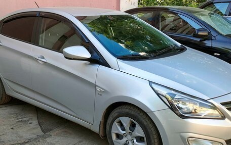 Hyundai Solaris II рестайлинг, 2016 год, 1 500 000 рублей, 2 фотография