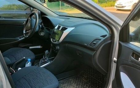 Hyundai Solaris II рестайлинг, 2016 год, 1 500 000 рублей, 4 фотография