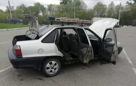 Daewoo Nexia I рестайлинг, 2006 год, 55 000 рублей, 11 фотография