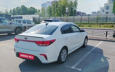 KIA Rio IV, 2018 год, 750 000 рублей, 4 фотография