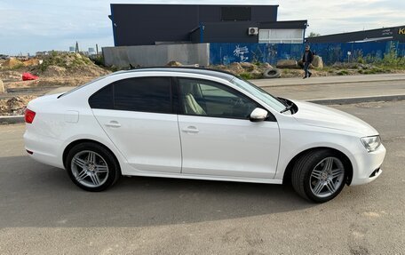 Volkswagen Jetta VI, 2011 год, 950 000 рублей, 5 фотография