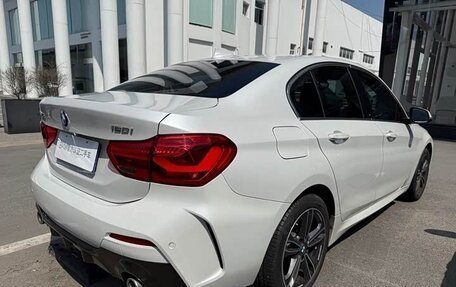 BMW 1 серия, 2022 год, 1 385 000 рублей, 6 фотография