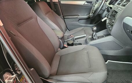 Volkswagen Jetta VI, 2018 год, 1 490 000 рублей, 11 фотография