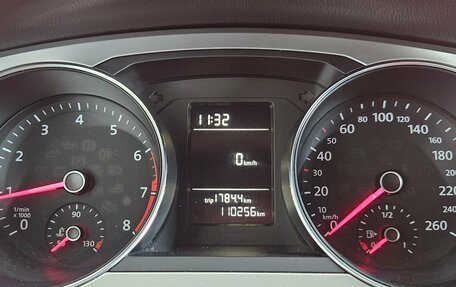 Volkswagen Jetta VI, 2018 год, 1 490 000 рублей, 10 фотография
