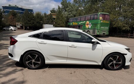 Honda Civic IX, 2017 год, 1 430 000 рублей, 4 фотография