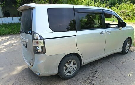 Toyota Voxy II, 2009 год, 1 150 000 рублей, 5 фотография