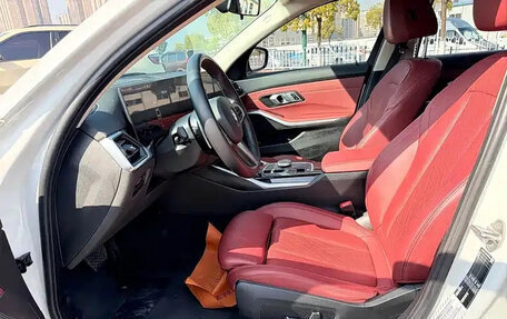 BMW 3 серия, 2024 год, 3 330 000 рублей, 11 фотография