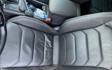 Volkswagen Tiguan II, 2019 год, 3 200 000 рублей, 16 фотография
