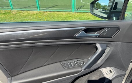 Volkswagen Tiguan II, 2019 год, 3 200 000 рублей, 20 фотография