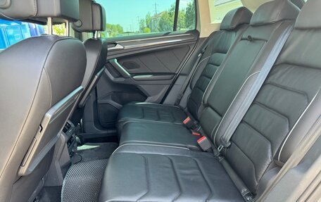 Volkswagen Tiguan II, 2019 год, 3 200 000 рублей, 27 фотография
