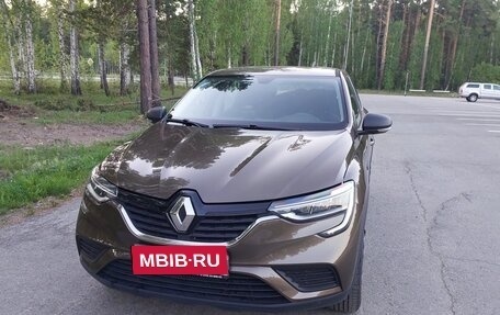Renault Arkana I, 2021 год, 1 980 000 рублей, 1 фотография