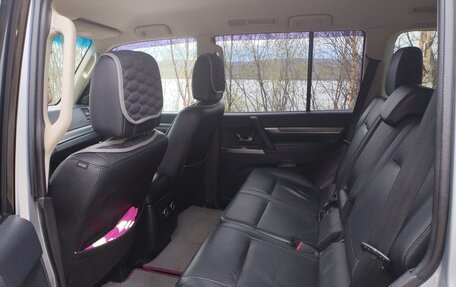 Mitsubishi Pajero IV, 2014 год, 2 300 000 рублей, 13 фотография