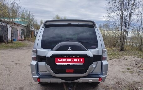 Mitsubishi Pajero IV, 2014 год, 2 300 000 рублей, 3 фотография