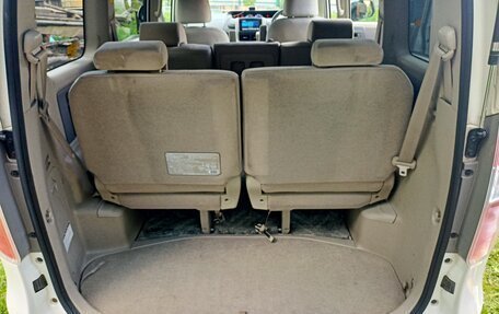 Toyota Noah III, 2008 год, 1 850 000 рублей, 11 фотография