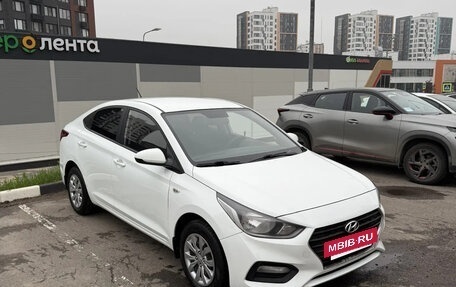 Hyundai Solaris II рестайлинг, 2018 год, 1 550 000 рублей, 3 фотография