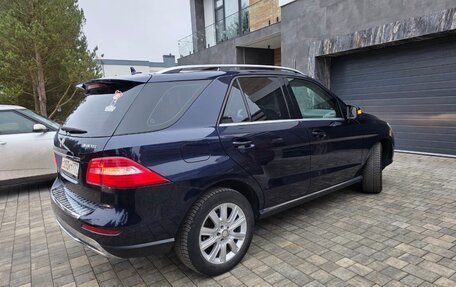 Mercedes-Benz M-Класс, 2014 год, 2 950 000 рублей, 3 фотография