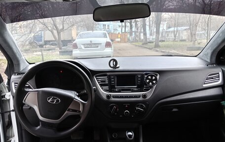 Hyundai Solaris II рестайлинг, 2018 год, 550 000 рублей, 6 фотография