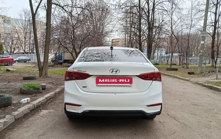 Hyundai Solaris II рестайлинг, 2018 год, 550 000 рублей, 3 фотография