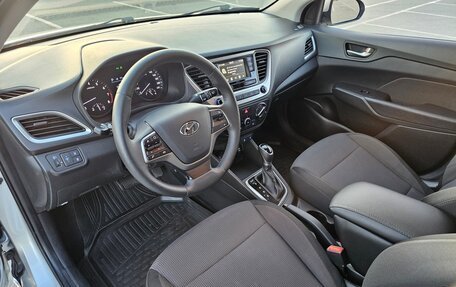 Hyundai Solaris II рестайлинг, 2018 год, 1 375 000 рублей, 9 фотография
