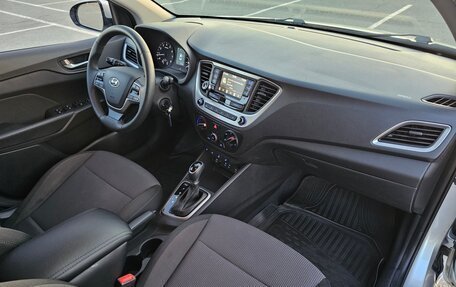 Hyundai Solaris II рестайлинг, 2018 год, 1 375 000 рублей, 11 фотография