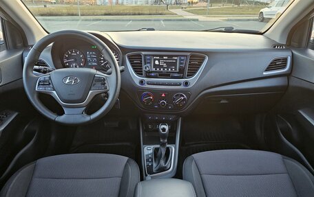 Hyundai Solaris II рестайлинг, 2018 год, 1 375 000 рублей, 13 фотография
