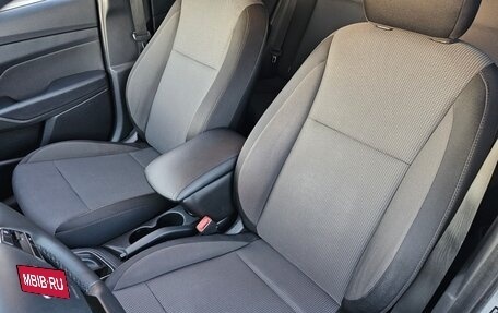 Hyundai Solaris II рестайлинг, 2018 год, 1 375 000 рублей, 10 фотография