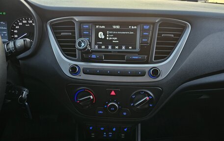 Hyundai Solaris II рестайлинг, 2018 год, 1 375 000 рублей, 20 фотография
