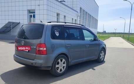 Volkswagen Touran III, 2006 год, 410 000 рублей, 3 фотография