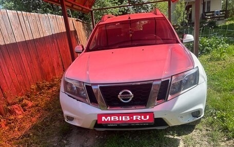 Nissan Terrano III, 2017 год, 900 000 рублей, 2 фотография