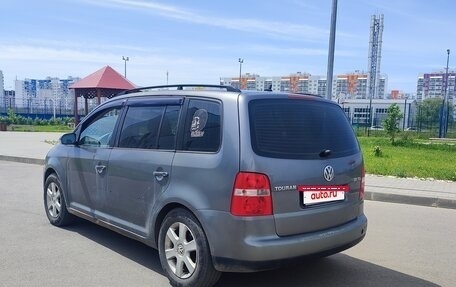 Volkswagen Touran III, 2006 год, 410 000 рублей, 4 фотография