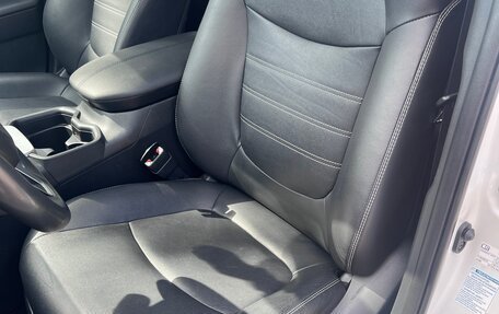Toyota RAV4, 2021 год, 3 950 000 рублей, 12 фотография