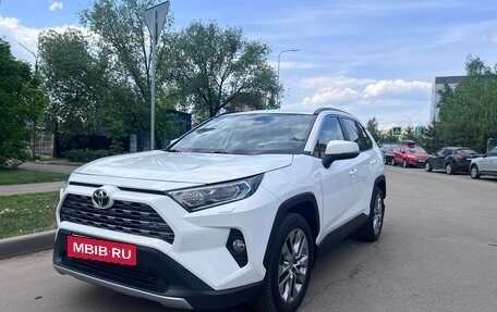 Toyota RAV4, 2021 год, 3 950 000 рублей, 4 фотография