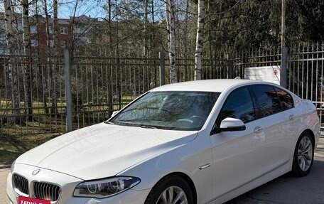 BMW 5 серия, 2016 год, 2 450 000 рублей, 2 фотография