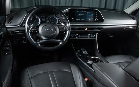 Hyundai Sonata VIII, 2019 год, 2 490 000 рублей, 6 фотография