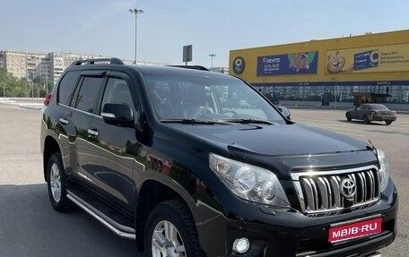 Toyota Land Cruiser Prado 150 рестайлинг 2, 2013 год, 4 000 000 рублей, 1 фотография